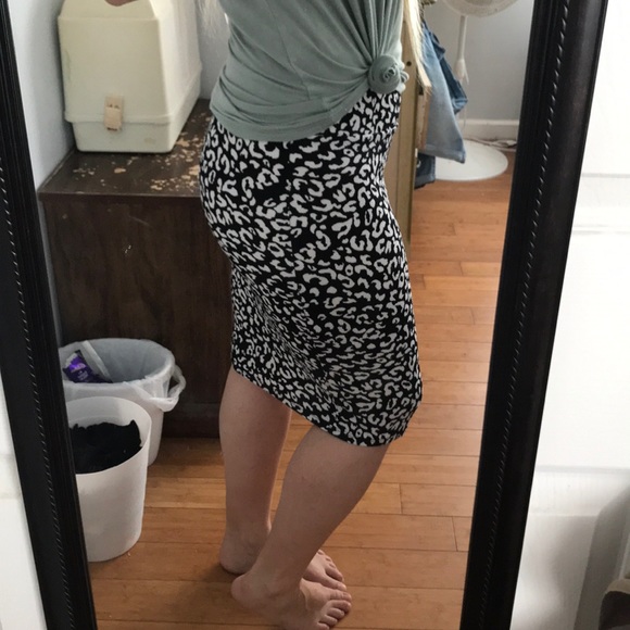 LuLaRoe Cheetah Print Cassie Pencil Skirt - Picture 5 of 5